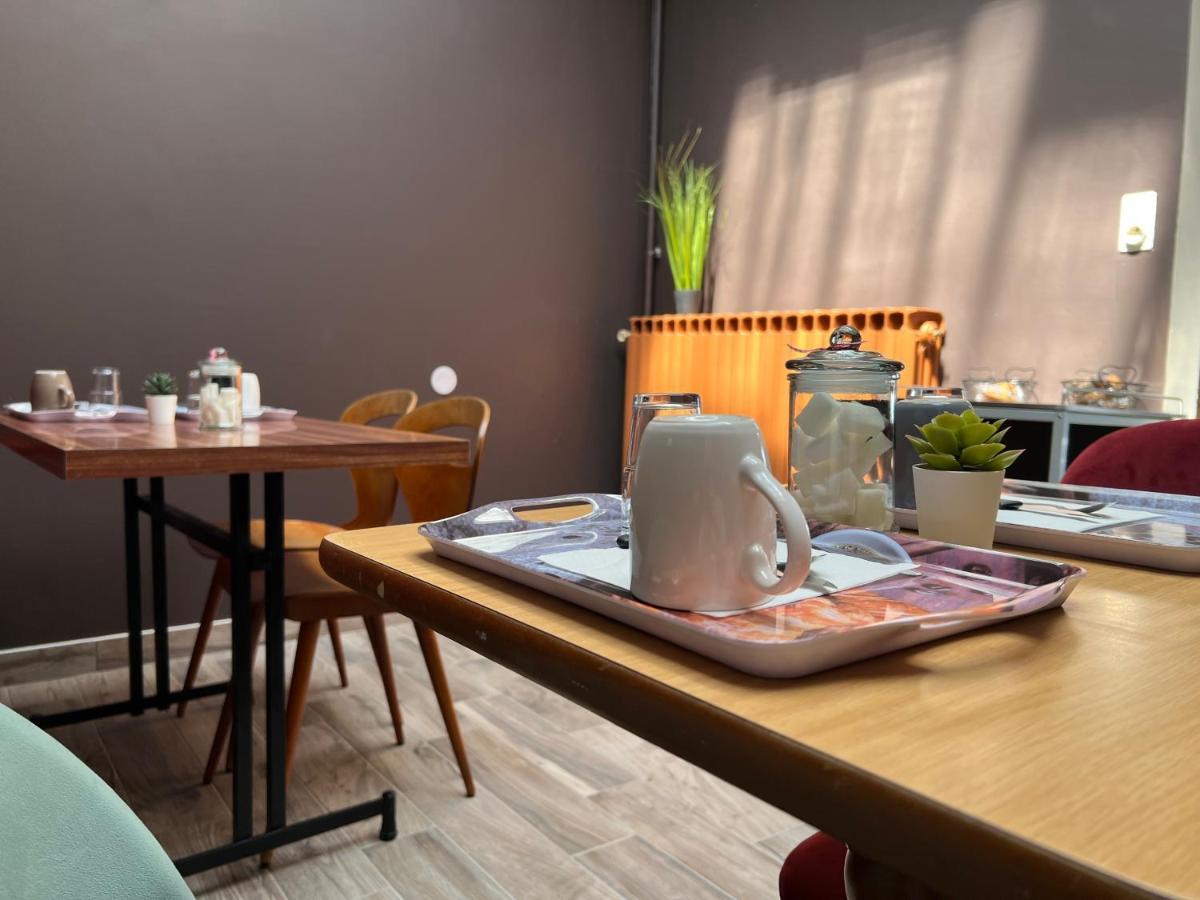 Hotel Tulty Тур Екстер'єр фото
